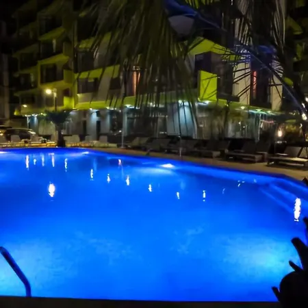 Superb Double - Pool & Langa Plaja Apartamento
